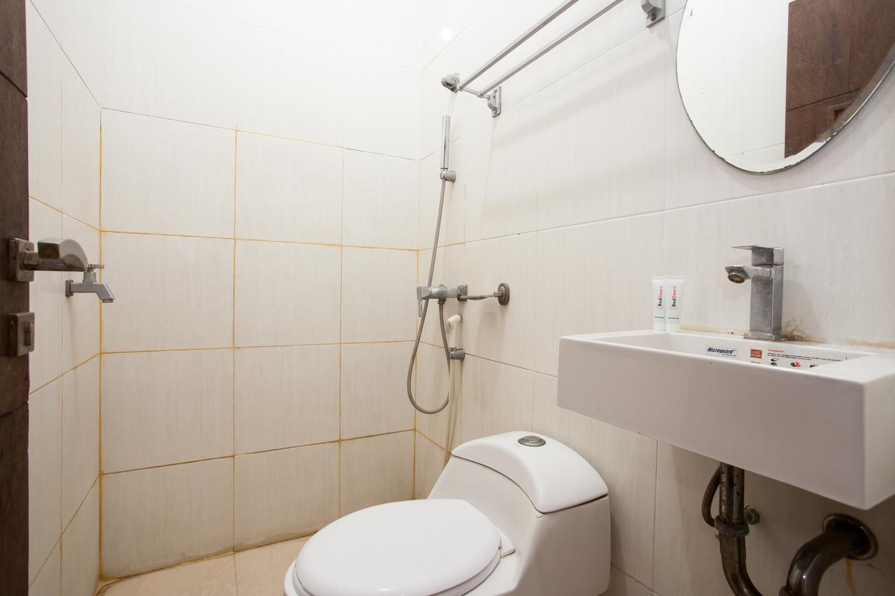 Reddoorz Near Marvel City Mall Wonotjolo Exteriér fotografie