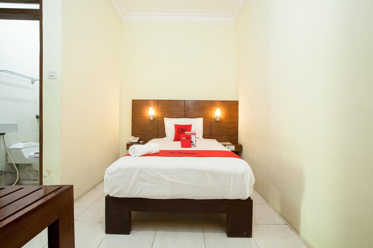 Reddoorz Near Marvel City Mall Wonotjolo Exteriér fotografie